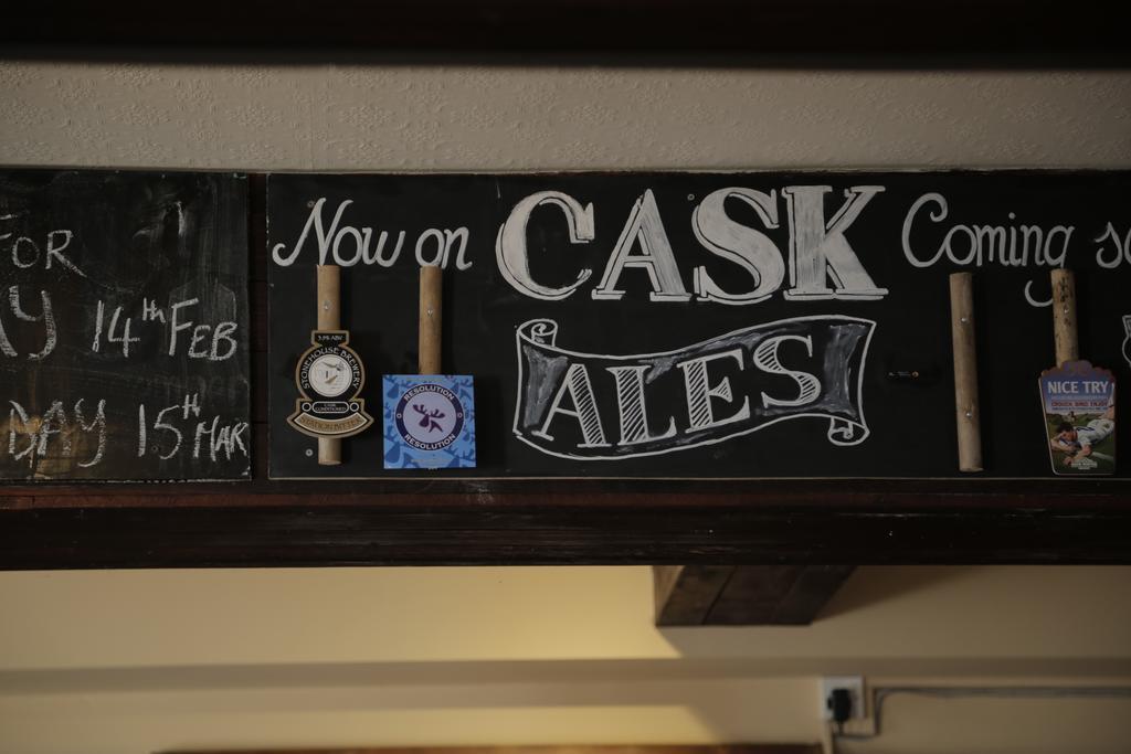 Hanmer Arms ภายนอก รูปภาพ