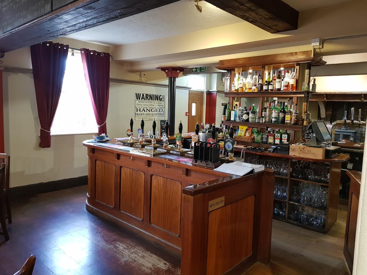 Hanmer Arms ภายนอก รูปภาพ